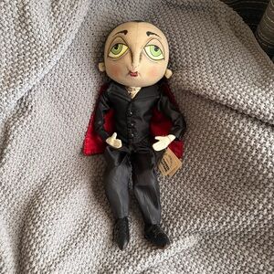 LQQK Joe Spencer Halloween doll, Norbert Vampire Gathered Traditions Art Doll 20